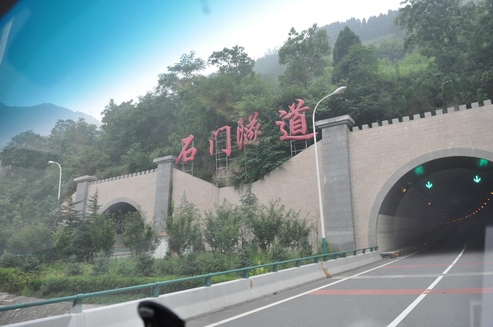 02a.jpg